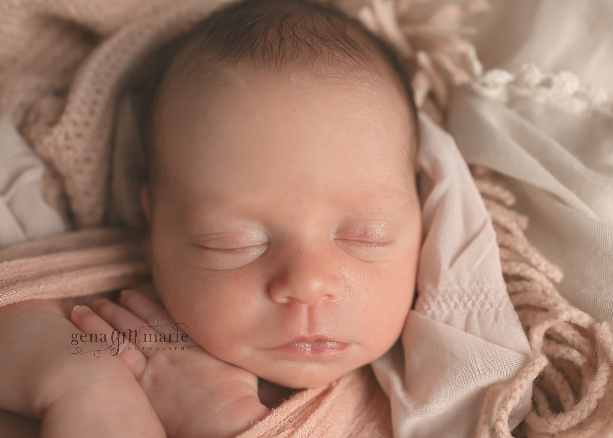 Cozy Newborn Studio in Gilbert, AZ – Phoenix Newborn Photography